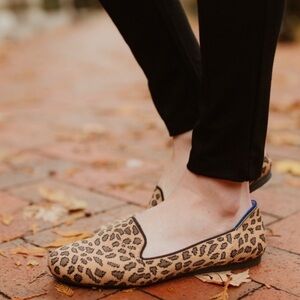 Rothy’s The Loafer Round Toe Flats in Retired Spotted Cheetah Leopard Size 7